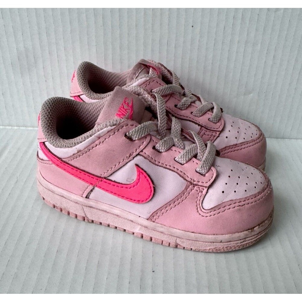 Toddler Girl’s Nike Dunk Low Athletic Shoes Triple Pink DH9761 600 - Size 8